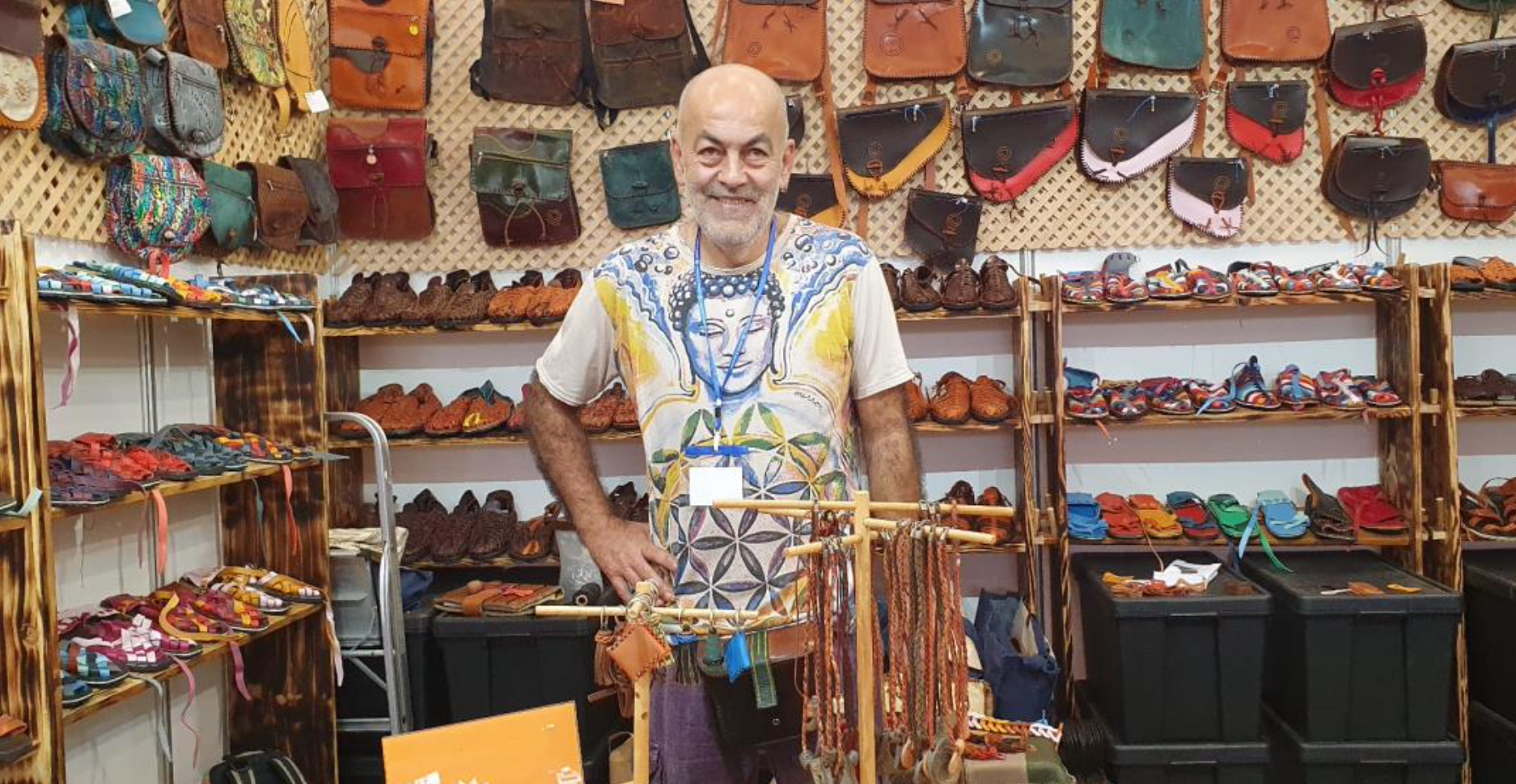 Isla Bonita Moda incorpora la firma de artesanía en cuero Ban
